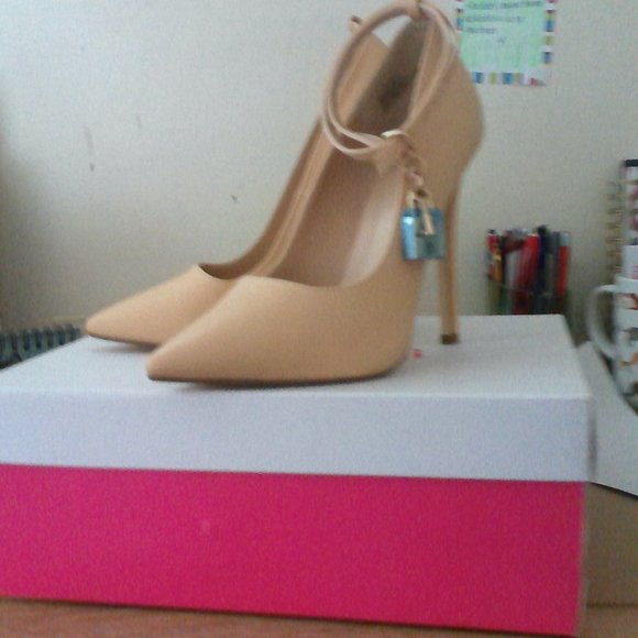 Jaslene Nude High Heels - Picture 5 of 6